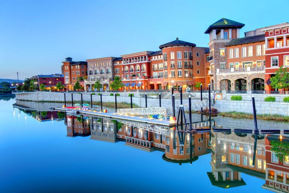 Napa City wine tour — downtown riverfront with wine bars, live music, and fine dining in the heart of Napa Valley.